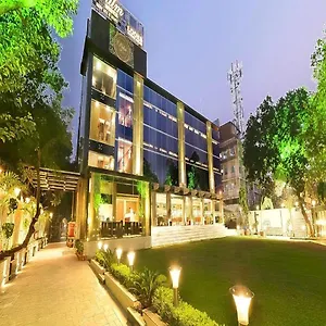 the-palm-spring-a-boutique-hotel-naraina-new-delhi.hotelsdelhi.org/